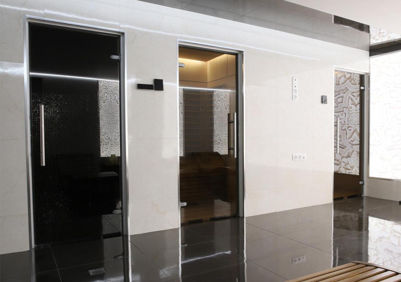 Monte Vedetta Hotel Sliven ภายนอก รูปภาพ