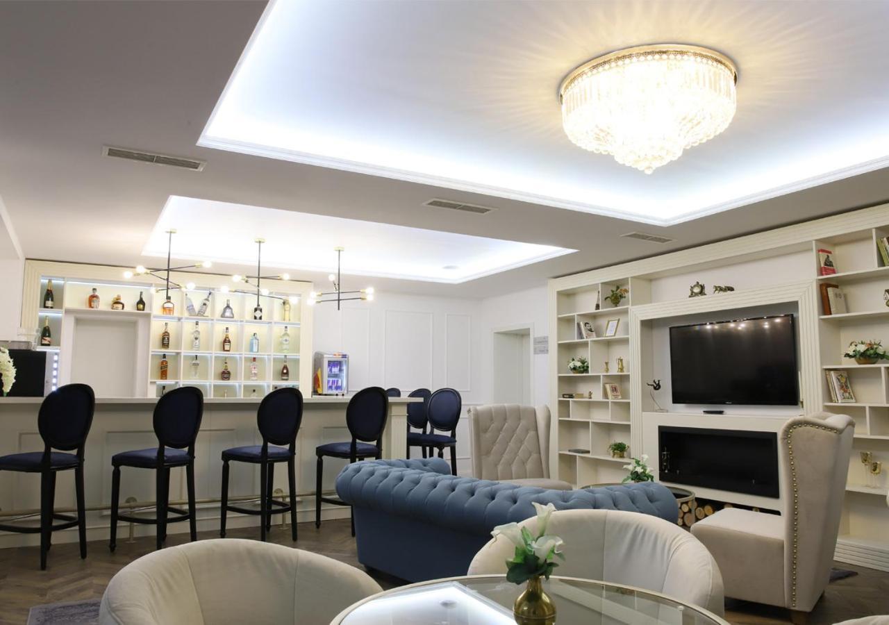 Monte Vedetta Hotel Sliven ภายนอก รูปภาพ