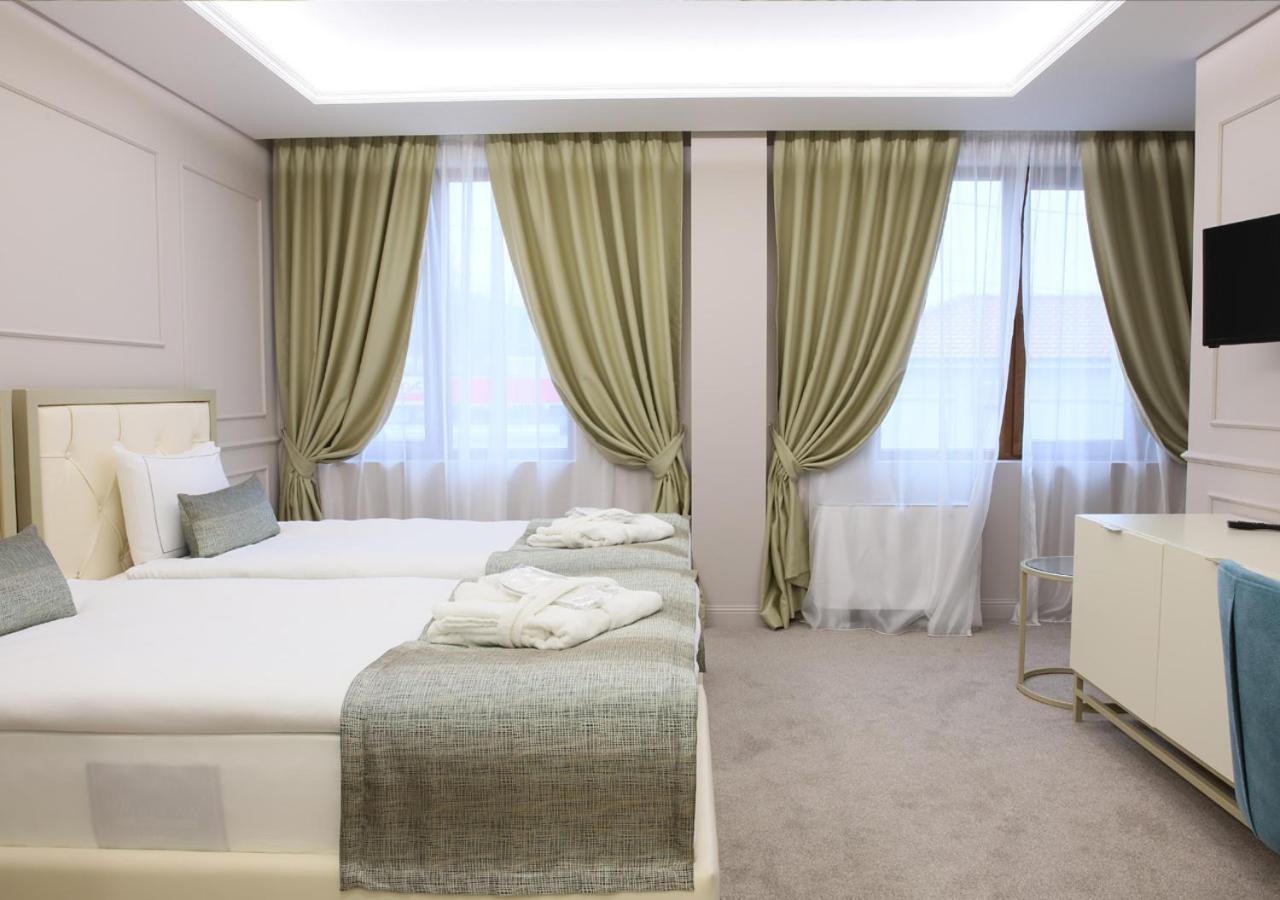 Monte Vedetta Hotel Sliven ภายนอก รูปภาพ