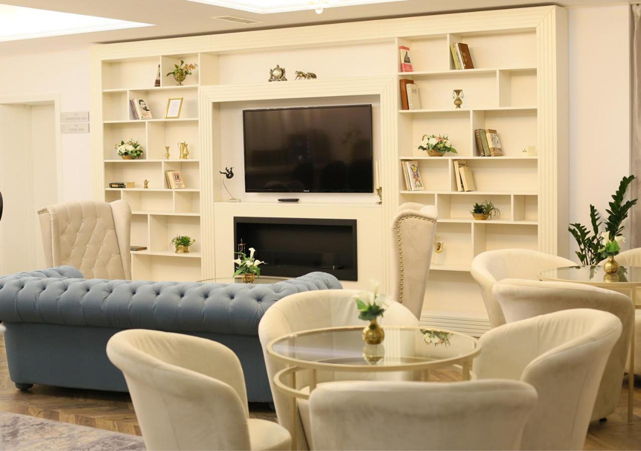 Monte Vedetta Hotel Sliven ภายนอก รูปภาพ