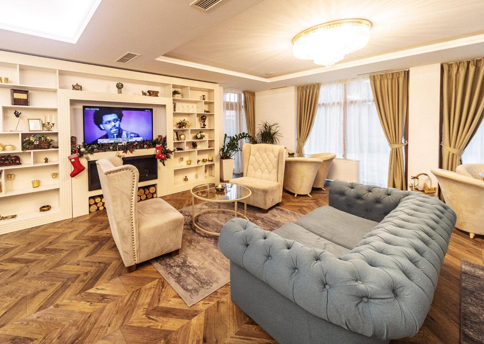 Monte Vedetta Hotel Sliven ภายนอก รูปภาพ