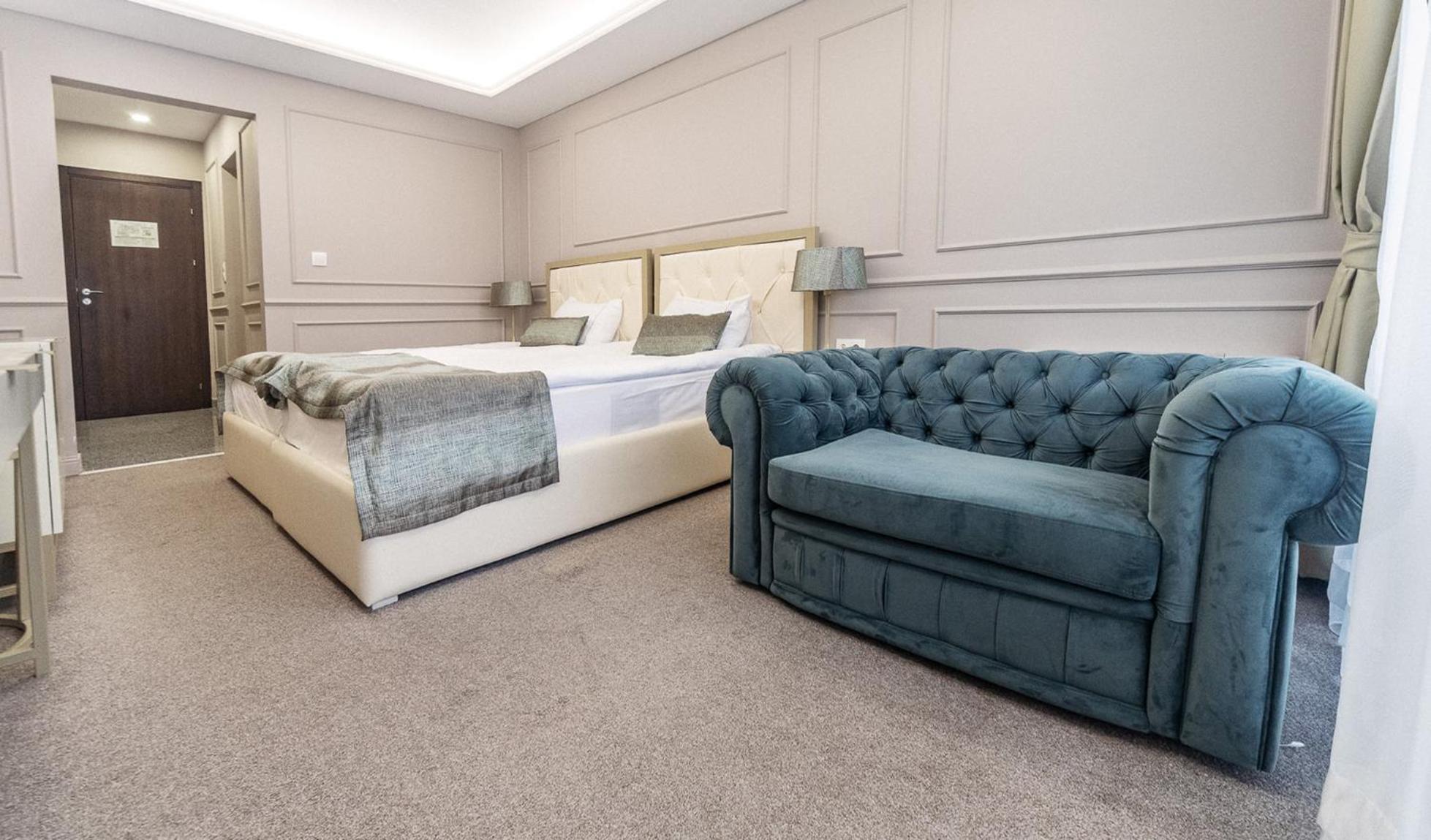 Monte Vedetta Hotel Sliven ภายนอก รูปภาพ
